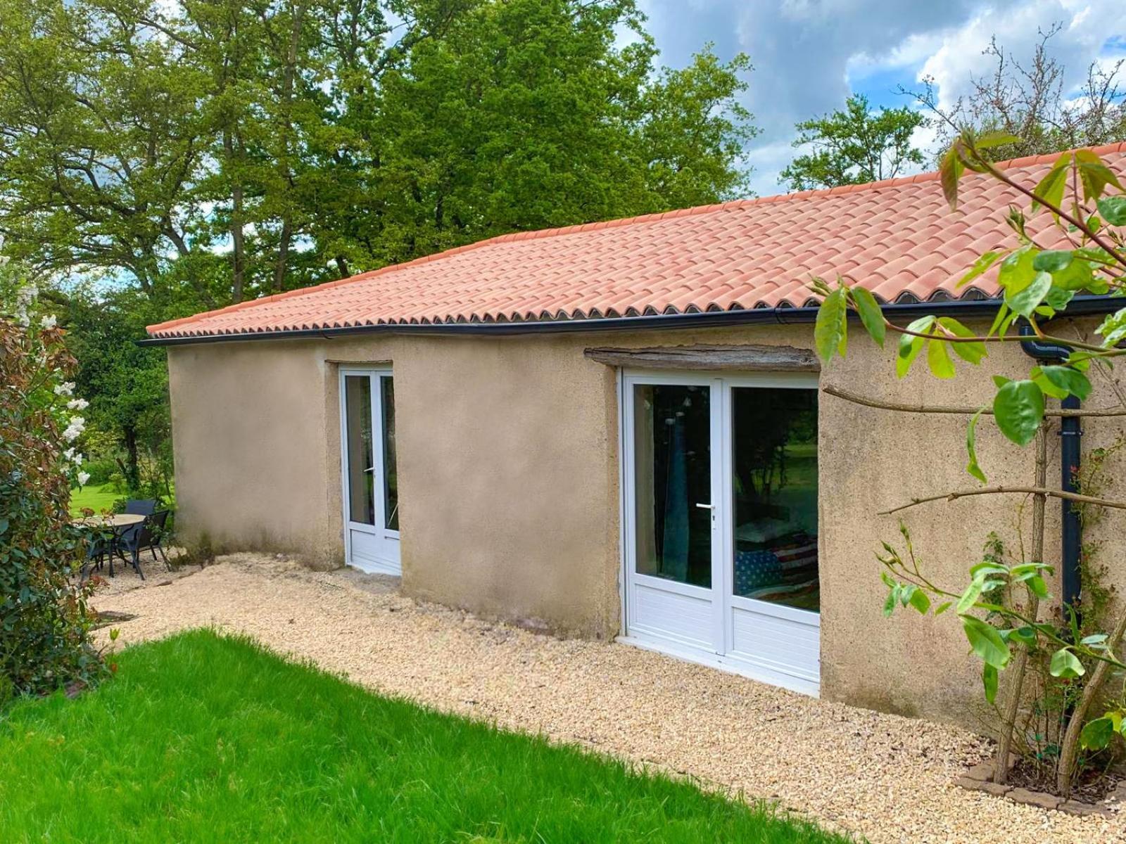 Le Clos Des Ecorcins - Terrasse - Parking Prive Saint-Amand-sur-Sevre Bagian luar foto