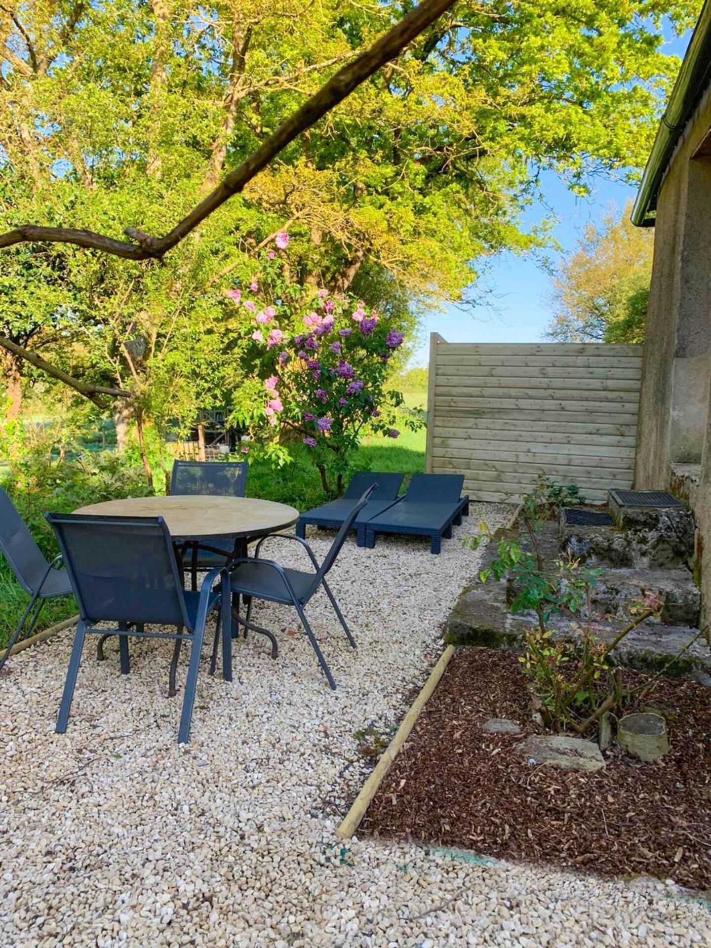 Le Clos Des Ecorcins - Terrasse - Parking Prive Saint-Amand-sur-Sevre Bagian luar foto