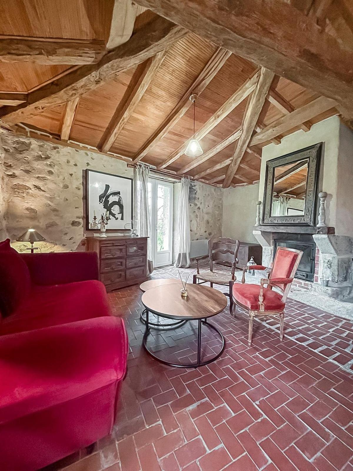 Le Clos Des Ecorcins - Terrasse - Parking Prive Saint-Amand-sur-Sevre Bagian luar foto